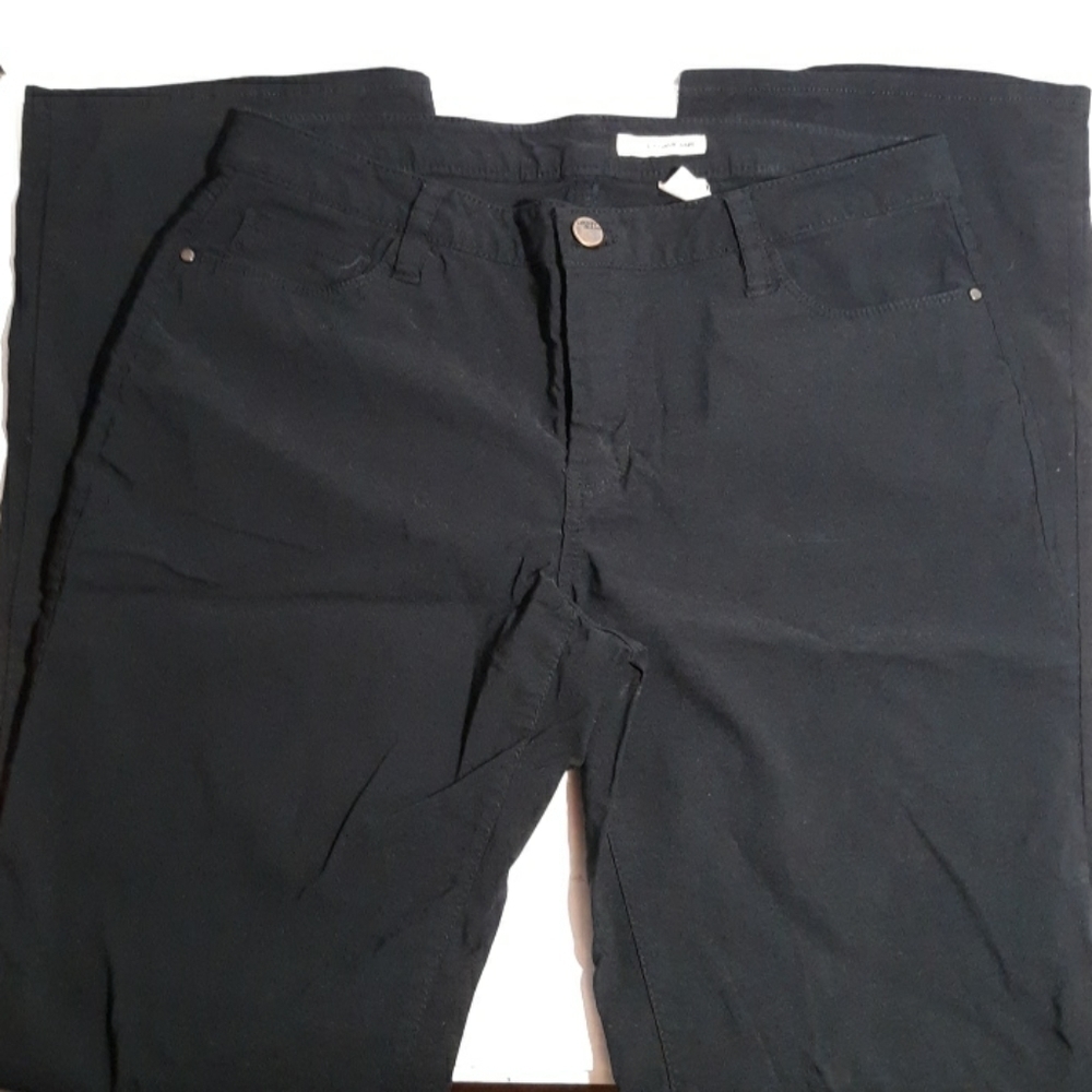 DkNY jeans 10 black stretchy comfortable